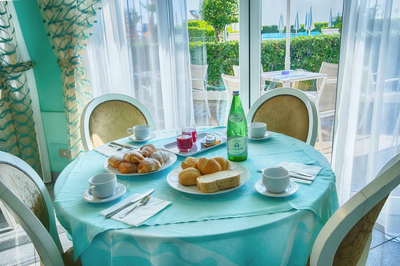 Hotel Meritime Bellaria-Igea Marina Buitenkant foto